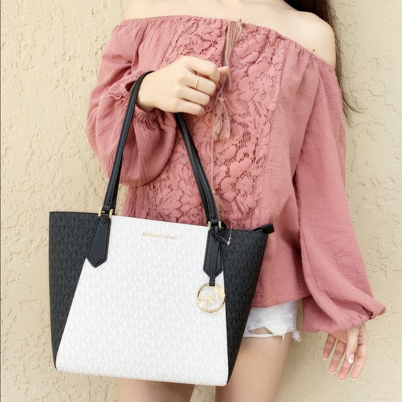 Gaby’sBags👜💕-NWT Michael Kors Tote Signature MK - Picture 5 of 8